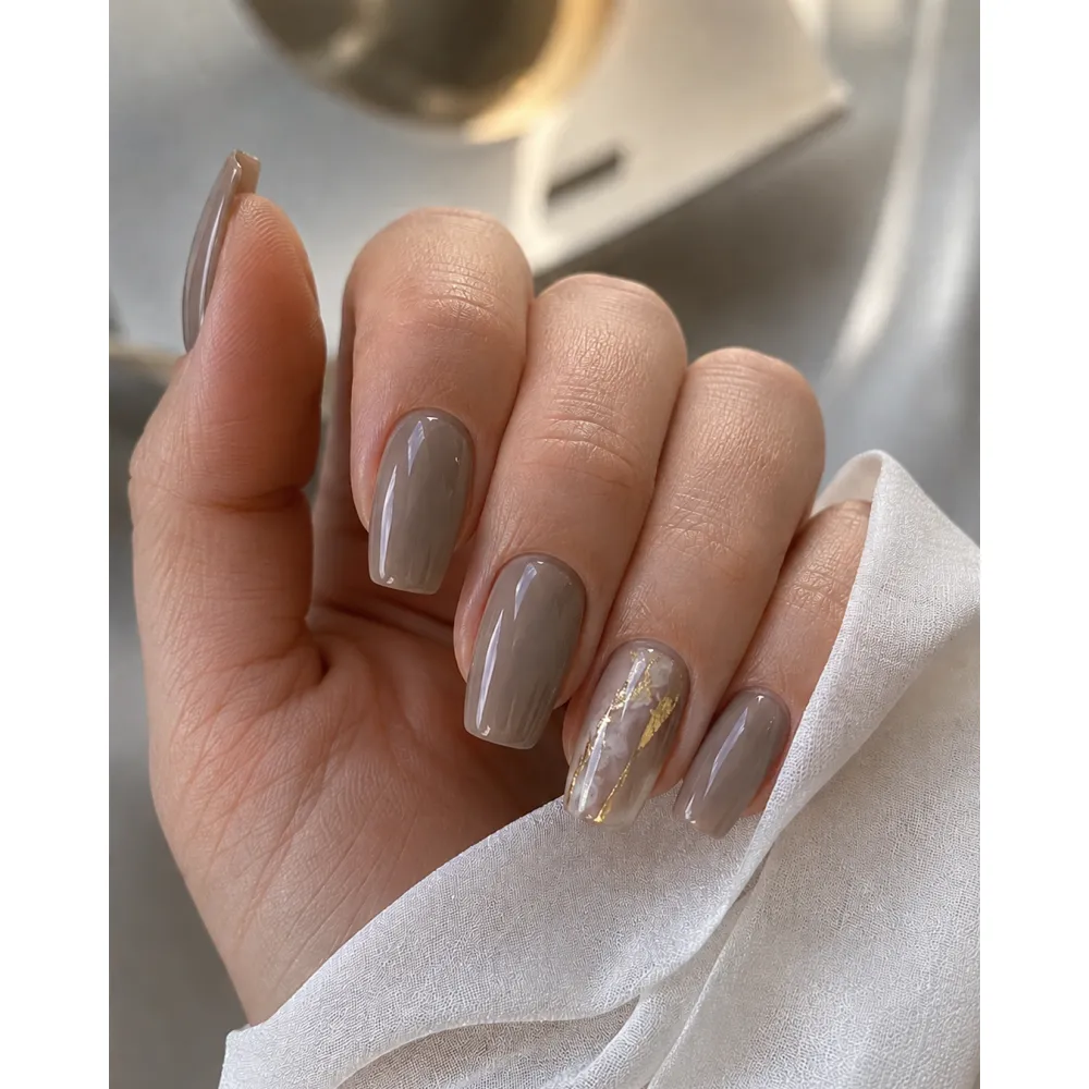 Lakier Hybrydowy Beige Cloud – NILO no.32